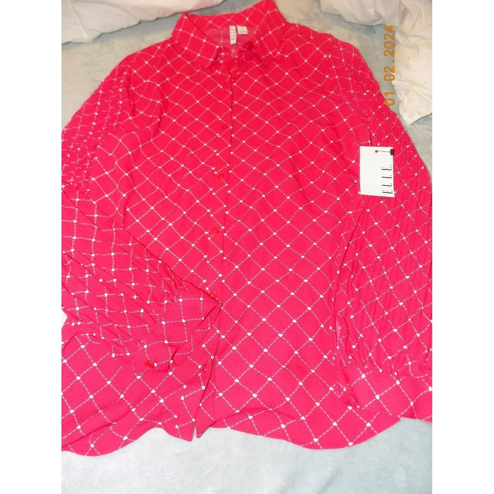 New Elle Women's Heart button up blouse medium